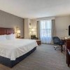 Hampton Inn &amp; Suites Saratoga Springs Downtown-bed