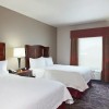 hampton inn room in everett, Washington