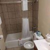 Travelodge by Wyndham Clovis-bathroom