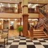 Hampton Inn &amp; Suites Saratoga Springs Downtown-stairway