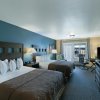 Oxford Suites Silverdale &amp; Waterfront Bistro-bed