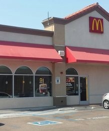 McDonalds- NAS North Island m loggo