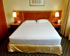 Emirates Plaza Hotel