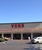 Vons San Mission Hills Plaza-building