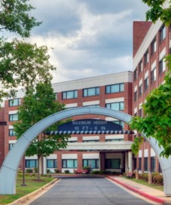 Holiday Inn Express Knadle Hall- Fort Belvoir-entrance