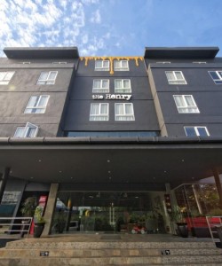 Henry Hotel