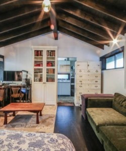 UPPER HOUSE -CieRoqJiChu 志緑時中