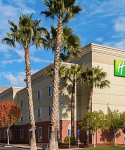 Holiday Inn Express &amp; Suites Vacaville- Travis AFB- Building