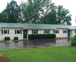 Hiawatha Manor at Lake Tansi Village