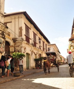 1200px-Calle-Crisologo2C-Vigan-City2C-Ilocos-Sur-29-1528977004