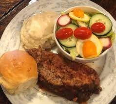 &#039; Girls Kitchen Kingsville-meatloaf
