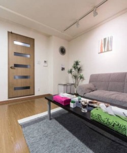 Fantastic Place Near Namba for 4!