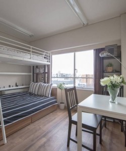 Center of Osaka!1min from JR, 3way