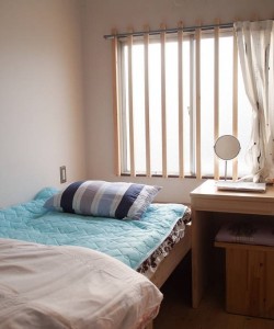 Stay at DeepSouthOsaka to Talk with Locals: Single