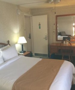 Navy Gateway Inns &amp; Suites  North Island room