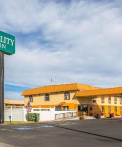 Quality Inn Clovis Cannon AFB-building