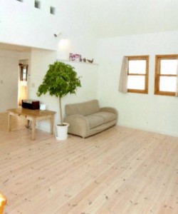 5min to Kamakura.アイランドキッチンとホームシアター