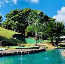 bay view mini-putt and zipline-golf