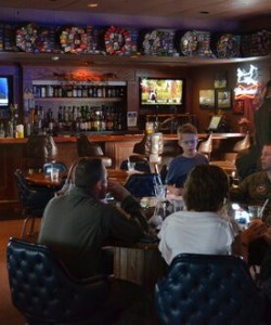 &#039;s Lounge-1