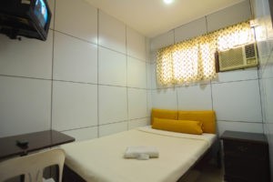 Sunny Point Hotel &amp; Apartelle