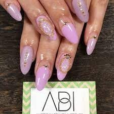 Suki Day Spa San Diego-manicure