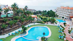 Apartamentos Tropical Park