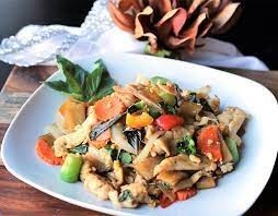 family thai cuisine silverdale-drunken noodles