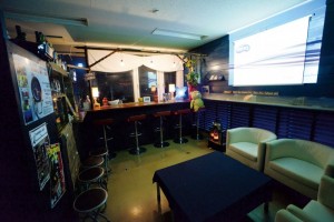 Cafe &amp; BAR Blue Mile