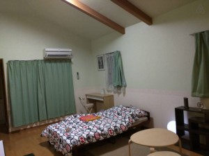 Room21,1 Semi-double bed, 1 futo