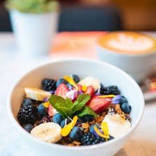 parakeet cafe coronado-fruit bowl