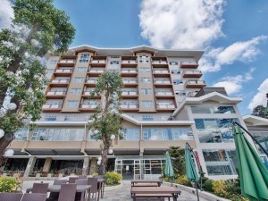 newtownPlazaHotel