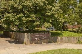 caroline freeland urban park-sign