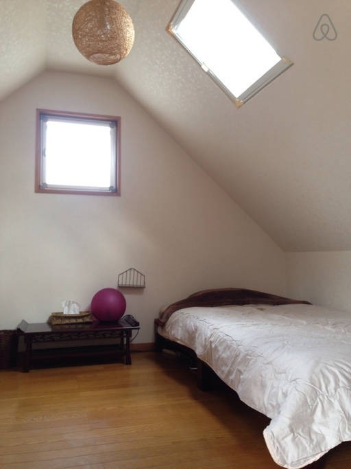 Private room 3min walk to the beach