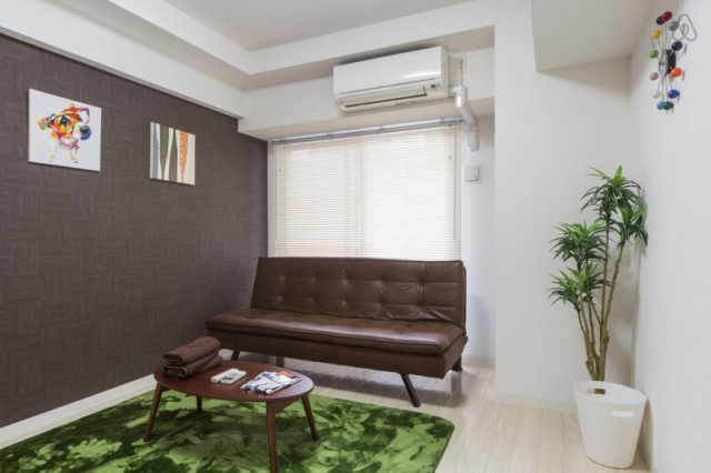 1min to Namba station free wifi yu