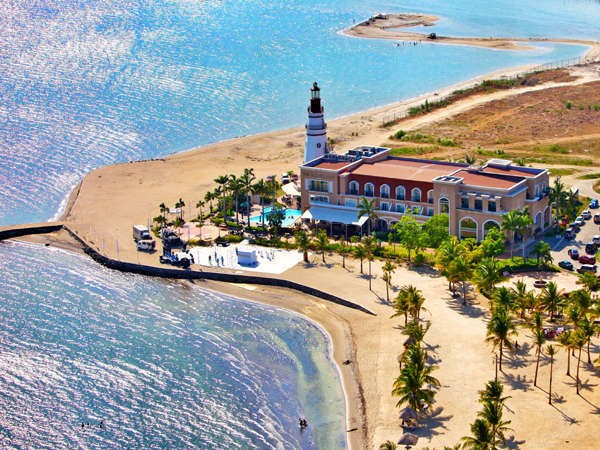 Lighthouse Marina Resort