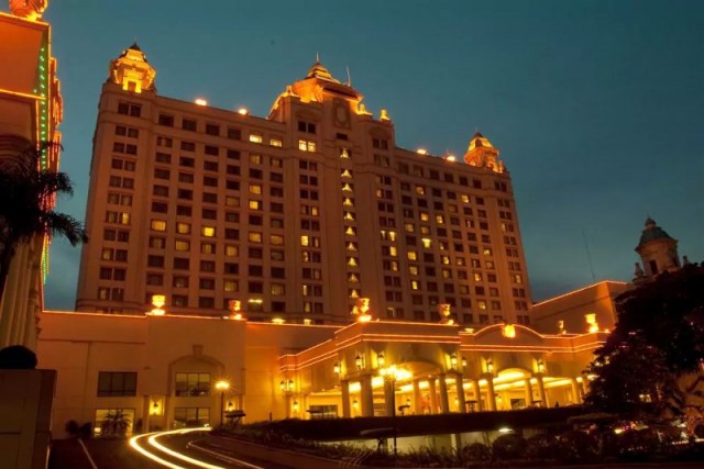 Waterfront Cebu City Hotel &amp; Casino