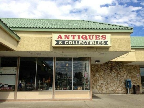 Perry Mall Antiques &amp; Collectibles