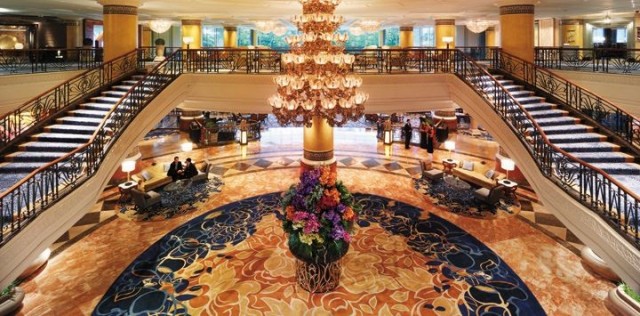 Makati Shangri-La, Manila
